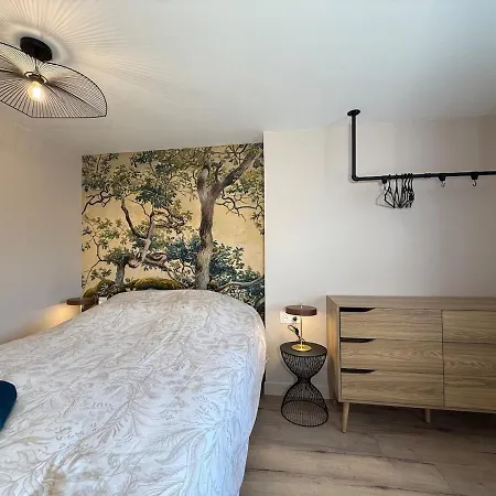 Hébergement de vacances Maison Rénovée Avec Jardin, Barbecue, 2 Parkings Saint-Folquin