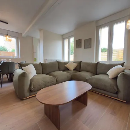 Hébergement de vacances Maison Rénovée Avec Jardin, Barbecue, 2 Parkings Saint-Folquin