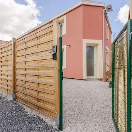 Vakantiehuis Maison Renovee Avec Jardin, Barbecue, 2 Parkings Saint-Folquin